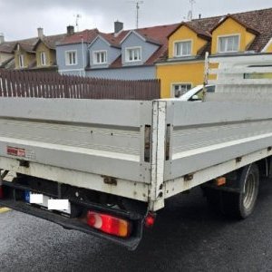 foto 3.5t Nissan 4.4m klima EUR4 remont silnik Cabstar 35.13/2.5D