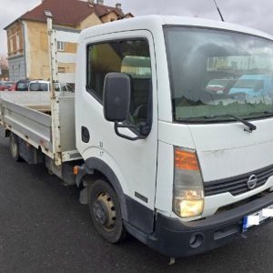 foto 3.5t Nissan 4.4m klima EUR4 remont silnik Cabstar 35.13/2.5D
